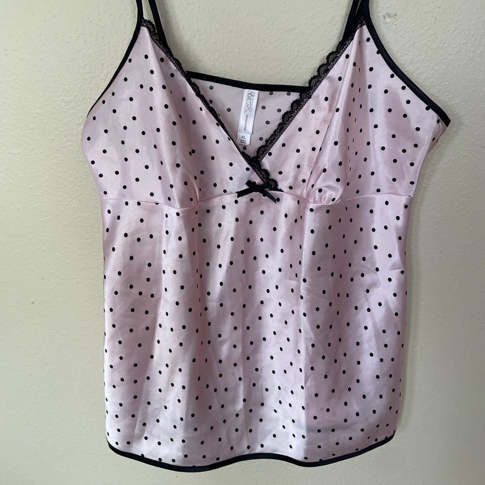 Gillian and O’Malley XL pink and black polka dot sleepwear top